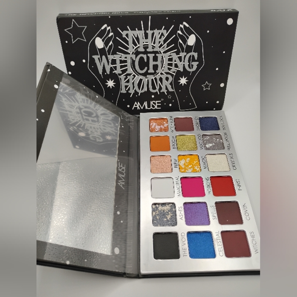 The Witching Hour Eyeshadow Palette 18 Pigmented Colors - Picture 2 of 6